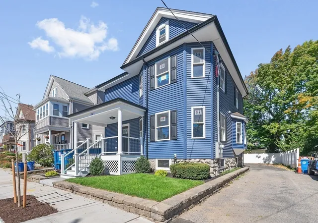 Listing Photo 3 - Condo for sale in building located at 26 Fuller St, Waltham, MA 02453 - Unit #2