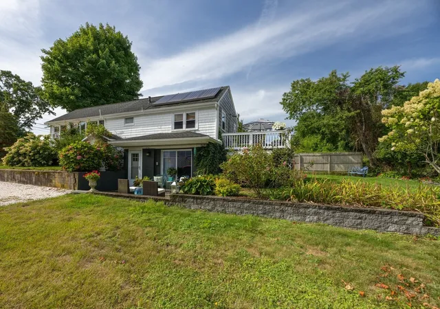 Photo 4 of Single family home for sale at 13 Lincoln St, Wareham, MA 02571 | MLS# 73576192 | Listing updated on 2026-09-12