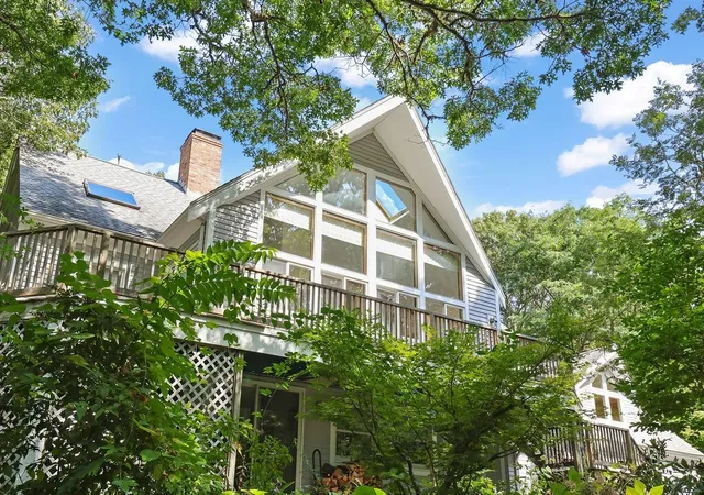 Photo 1 of Single family home for sale at 821 W Falmouth Hwy, Falmouth, MA 02540 | MLS# 73580483 | Listing updated on 2026-09-25