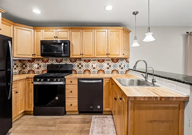 Photo 1 of Condo for sale at 75 Mason St #2, Salem, MA 01970 | MLS# 73574560 | Listing updated on 2026-09-13
