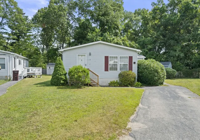 Photo 2 of Manufactured home for sale at 9 Hornbeam, Rockland, MA 02370 | MLS# 73570638 | Listing updated on 2026-10-01