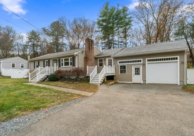 Photo 3 of Single family home for sale at 29 Prospect St, Ashland, MA 01721 | MLS# 73582949 | Listing updated on 2026-10-08