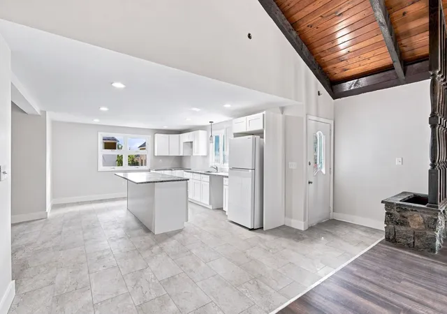 Photo 3 of Sale Pending at 133 State St, New Bedford, MA 02740 | MLS# 73575548 | Listing updated on 2026-09-24