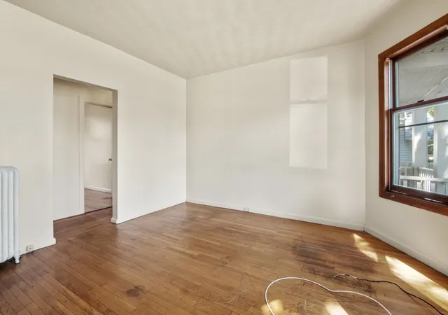 Photo 4 of House for sale at 197 Blue Hills Pkwy, Milton, MA 02186 | MLS# 73574773 | Listing updated on 2026-09-14