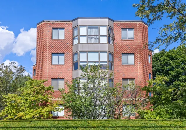 Photo 1 of Sale Pending at 975 Massachusetts Ave #108, Arlington, MA 02476 | MLS# 73573591 | Listing updated on 2026-09-24