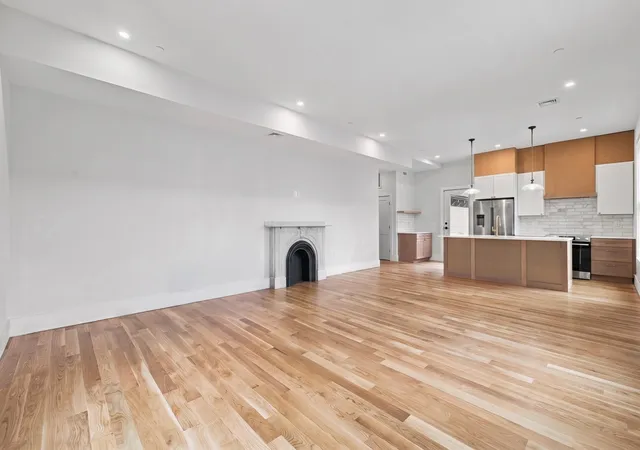 Listing Photo 2 - Condo for sale in building located at 93 Moreland St, Boston, MA 02145 - Unit #III