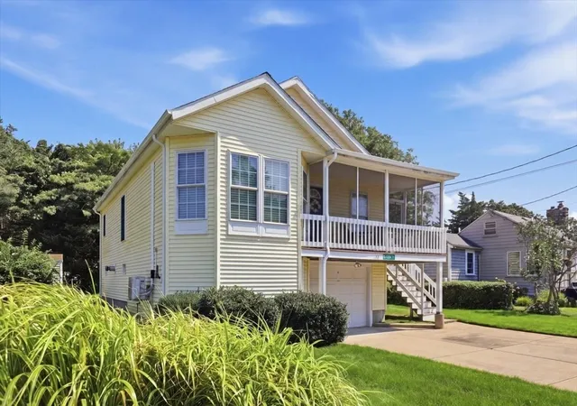 Photo 4 of Single family home for sale at 129 Balsam St, Fairhaven, MA 02719 | MLS# 73570486 | Listing updated on 2026-09-05