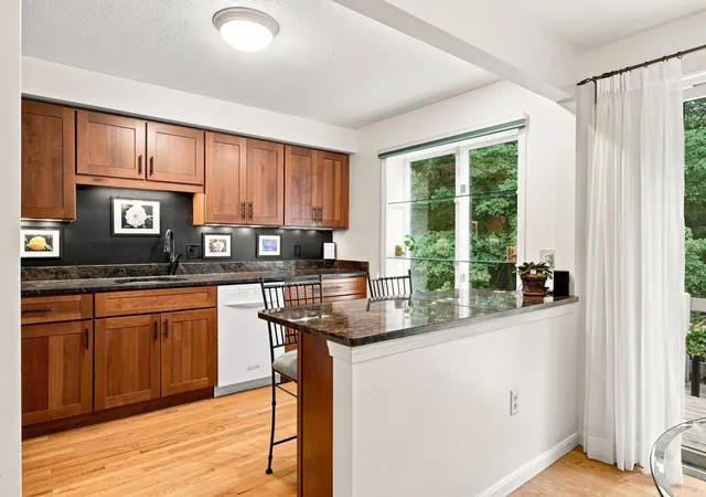 Photo 3 of Condo for sale at 2002 Pheasant Crk Ln #2002, Peabody, MA 01960 | MLS# 73574379 | Listing updated on 2026-09-13