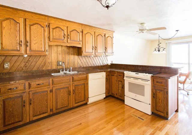 Photo 3 of Single family home for sale at 21-22 Beach Dr, West Brookfield, MA 01585 | MLS# 73570696 | Listing updated on 2026-09-26