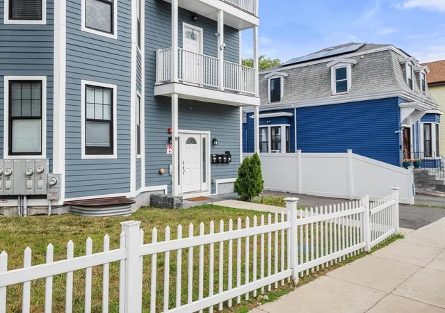 Photo 3 of Condo for sale at 18 Albion St #2, Roxbury, MA 02119 | MLS# 73574170 | Listing updated on 2026-09-13