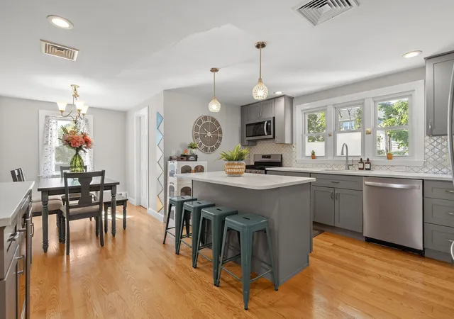 Photo 1 of Condo for sale at 84 West St #2, Quincy, MA 02169 | MLS# 73574672 | Listing updated on 2026-09-13