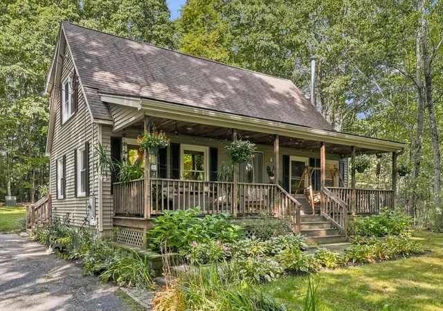 Photo 1 of Sale Pending at 900 Clark St, Gardner, MA 01440 | MLS# 73583640 | Listing updated on 2026-10-14