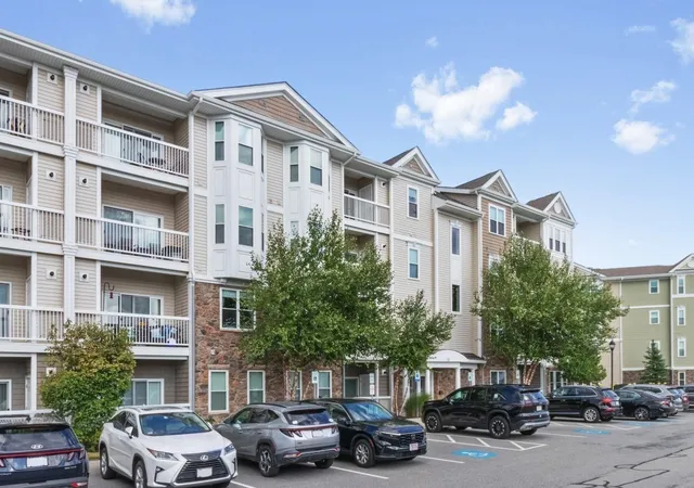 Photo 3 of Condo for sale at 70 Trotter Rd #4304, South Weymouth, MA 02190 | MLS# 73575992 | Listing updated on 2026-09-15