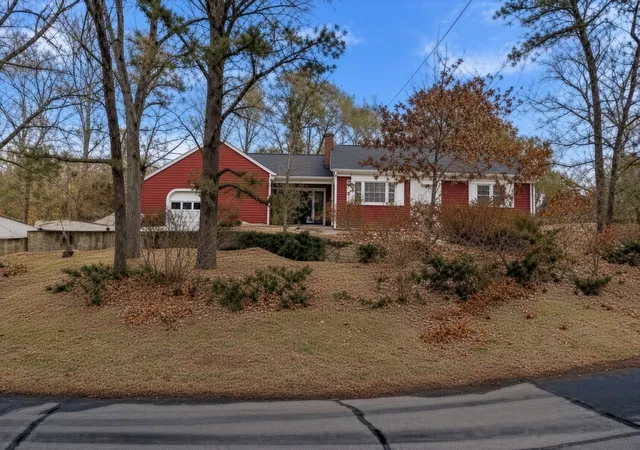 Photo 2 of Single family home for sale at 36 Lakewood Dr, Harwich, MA 02645 | MLS# 73572042 | Listing updated on 2026-09-08