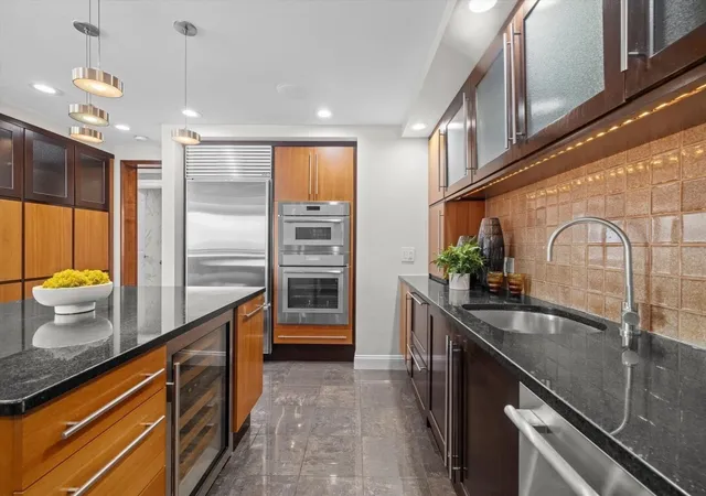 Photo 3 of Condo for sale at 85 E India #PH FG, Boston, MA 02110 | MLS# 73573162 | Listing updated on 2026-09-29