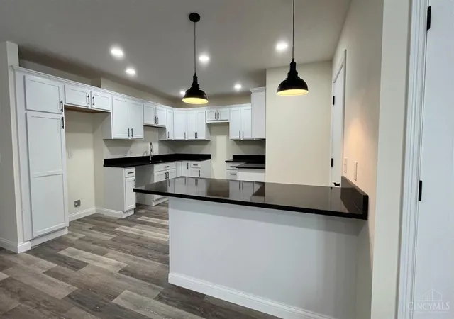 Listing Photo 3 - Condo for sale in building located at 7615 Pea Ridge Rd, Hillsboro, OH 45133 - Unit #A