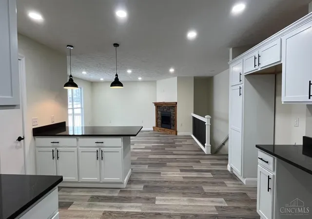 Listing Photo 5 - Condo for sale in building located at 7615 Pea Ridge Rd, Hillsboro, OH 45133 - Unit #A
