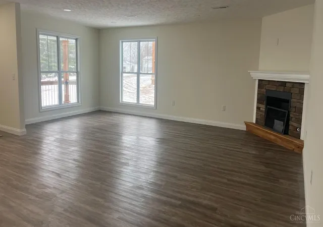 Listing Photo 3 - Condo for sale in building located at 7619 Pea Ridge Rd, Hillsboro, OH 45133 - Unit #B