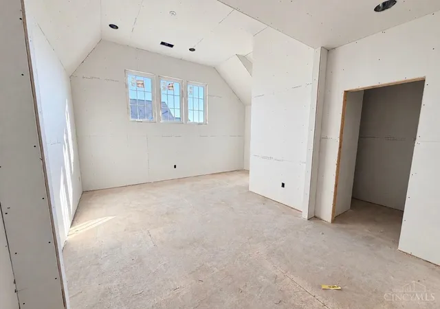 Photo 4 of Single family home for sale at 9867 Kensington Ln, Mason, OH 45040 | MLS# 1858567 | Listing updated on 2026-10-02