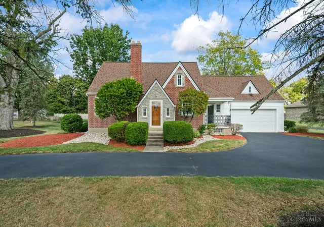 Photo 1 of Single family home for sale at 5794 River Rd, Fairfield, OH 45014 | MLS# 1858273 | Listing updated on 2026-09-11