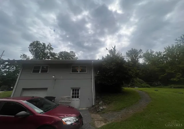 Photo 3 of Single family home for sale at 1889 St Rt 125, Amelia, OH 45102 | MLS# 1867848 | Listing updated on 2026-09-03