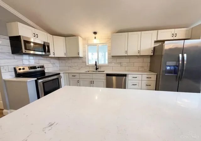 Photo 1 of Single family home for sale at 7809 View Pl Dr, Cincinnati, OH 45224 | MLS# 1871076 | Listing updated on 2026-09-10