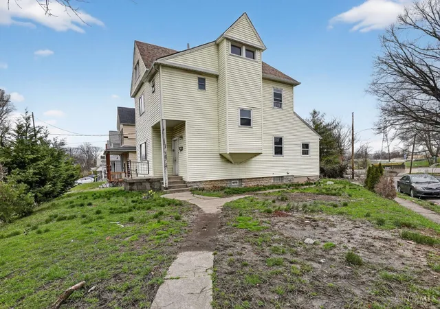 Photo 2 of Sale Pending at 4730 Woodlawn Ave, Cincinnati, OH 45212 | MLS# 1872132 | Listing updated on 2026-09-08