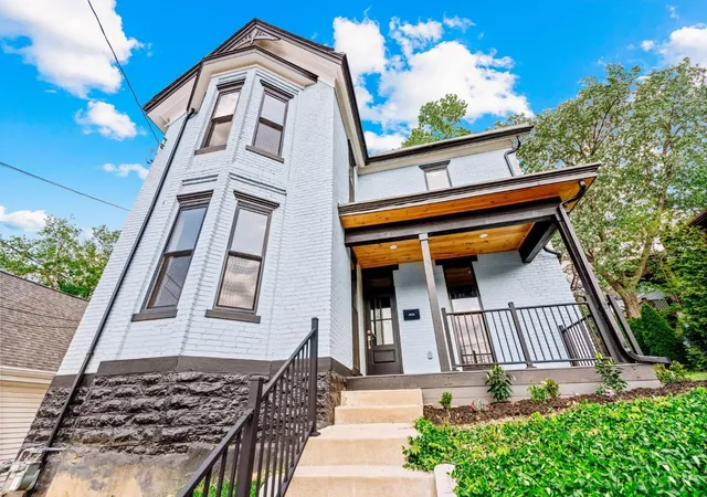 Photo 2 of Sale Pending at 3634 Columbia Pkwy, Cincinnati, OH 45226 | MLS# 1875246 | Listing updated on 2026-09-04