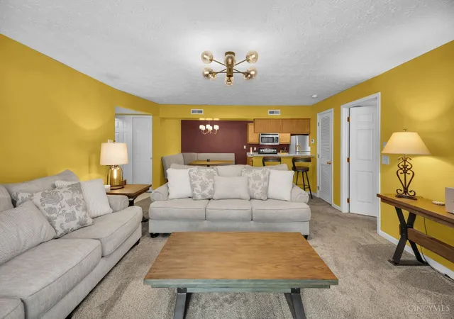 Photo 3 of Condo for sale at 3543 Jessup Rd #2B, Green Twp, OH 45239 | MLS# 1877212 | Listing updated on 2026-09-11