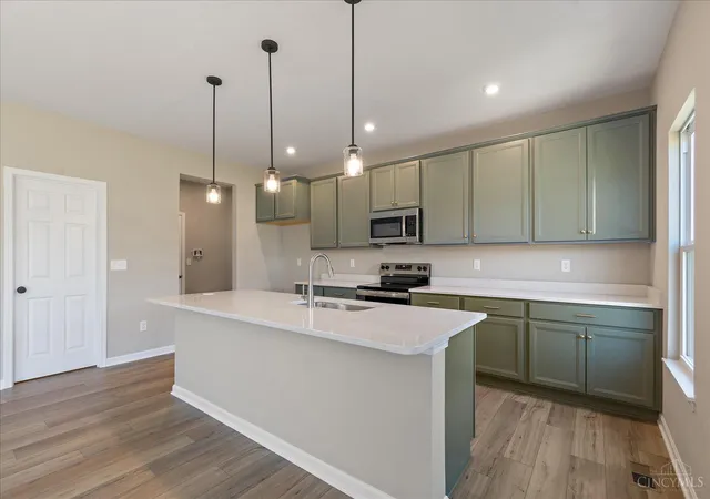 Photo 3 of Single family home for sale at 2527 Buchanan Dr, Hamilton Twp, OH 45152 | MLS# 1877423 | Listing updated on 2026-09-04