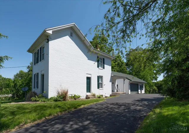 Photo 1 of Single family home for sale at 2201 Hamilton Middletown Rd, Fairfield Twp, OH 45011 | MLS# 1878141 | Listing updated on 2026-09-04