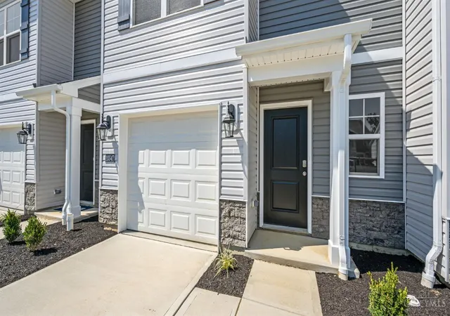 Photo 4 of Townhouse for sale at 10347 Mae Ct, Cincinnati, OH 45251 | MLS# 1879542 | Listing updated on 2026-09-09