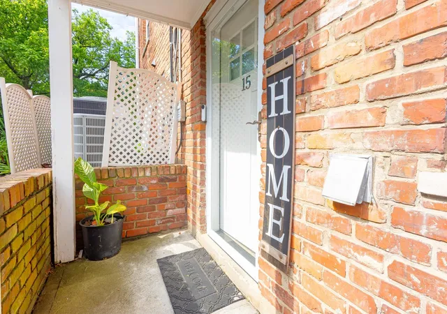 Listing Photo 5 - Condo for sale in building located at 1110 Springfield Pike, Wyoming, OH 45215 - Unit #15