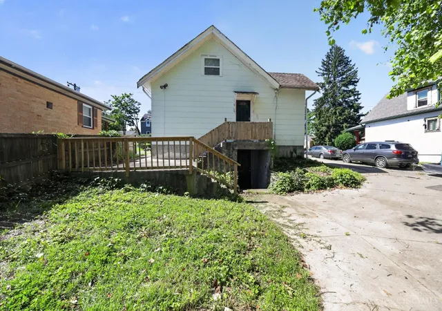 Photo 3 of Single family home for sale at 3718 Standish Ave, Cincinnati, OH 45213 | MLS# 1880088 | Listing updated on 2026-09-10