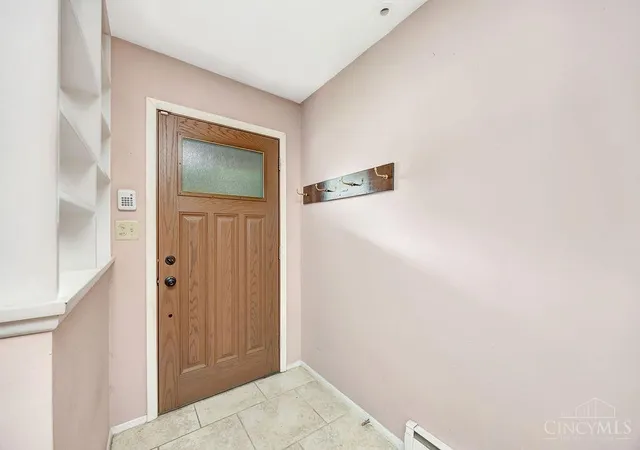 Photo 3 of Sale Pending at 6242 Timothy Ln, Oxford, OH 45056 | MLS# 1882319 | Listing updated on 2026-09-08