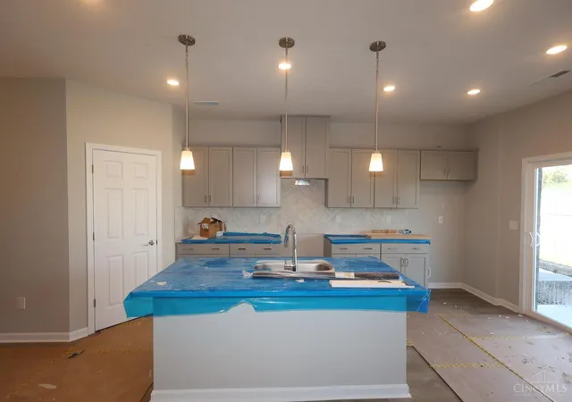 Photo 2 of Sale Pending at 7251 Grandpoint Dr #28, West Chester, OH 45040 | MLS# 1883543 | Listing updated on 2026-10-19