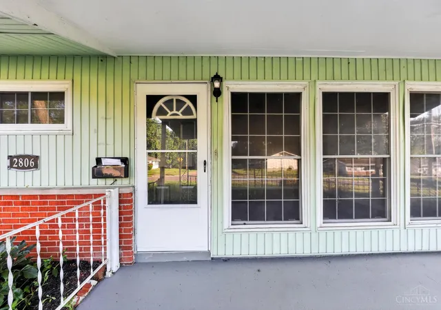 Photo 3 of Sale Pending at 2806 Niagara St, Cincinnati, OH 45251 | MLS# 1881277 | Listing updated on 2026-09-01