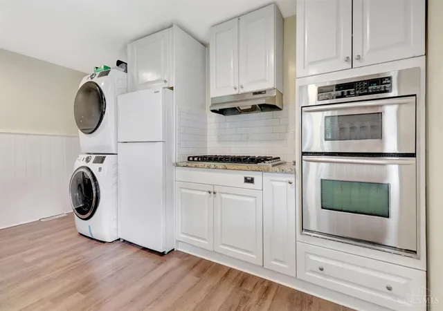 Listing Photo 4 - Condo for sale in building located at 3851 Superior Ave, Silverton, OH 45236