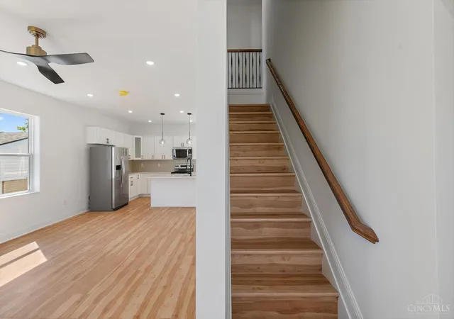 Photo 4 of Single family home for sale at 805 Halesworth Dr, Cincinnati, OH 45240 | MLS# 1884921 | Listing updated on 2026-09-11