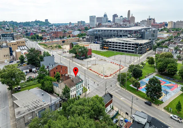 Listing Photo 4 - Condo for sale in building located at 1602 John St, Cincinnati, OH 45214