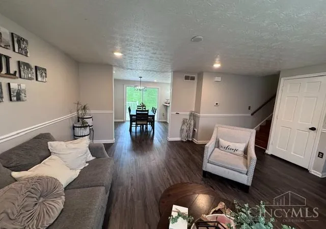 Photo 2 of Single family home for sale at 2789 Jupiter Dr, Fairfield, OH 45014 | MLS# 1885695 | Listing updated on 2026-09-08