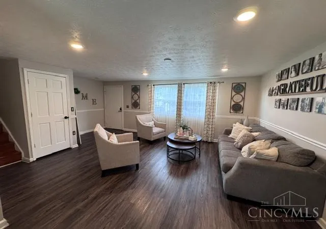 Photo 3 of Sale Pending at 2789 Jupiter Dr, Fairfield, OH 45014 | MLS# 1885695 | Listing updated on 2026-09-25