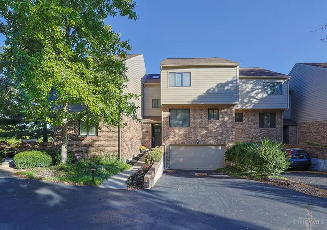 Condo for sale at 90 Carpenters Ridge, Blue Ash, OH 45241 | MLS# 1886217
