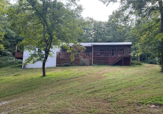 Photo 2 of Single family home for sale at 1702 Robinson Holw Rd, Liberty Twp, OH 45693 | MLS# 1887262 | Listing updated on 2026-09-04