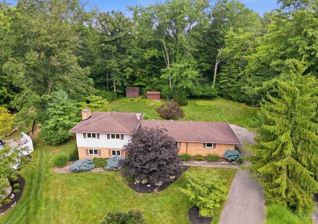 Photo 4 of Single family home for sale at 10789 Kinglet Cir, Montgomery, OH 45249 | MLS# 1886996 | Listing updated on 2026-09-11