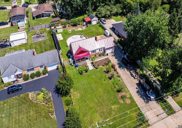 Photo 3 of Single family home for sale at 8294 Daly Rd, Cincinnati, OH 45231 | MLS# 1887447 | Listing updated on 2026-09-05