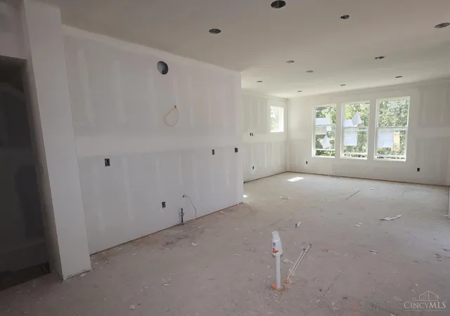 Photo 3 of Single family home for sale at 5735 Chesapeake Trl #38, Cincinnati, OH 45248 | MLS# 1887758 | Listing updated on 2026-09-14