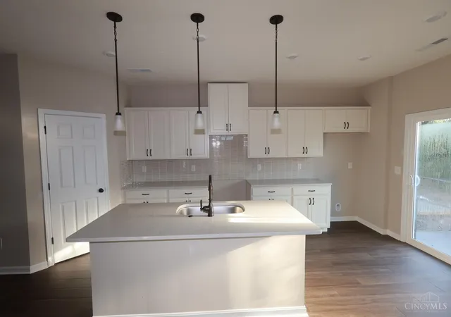 Photo 3 of Sale Pending at 7236 Grandpoint Dr #48, West Chester, OH 45069 | MLS# 1887786 | Listing updated on 2026-10-06