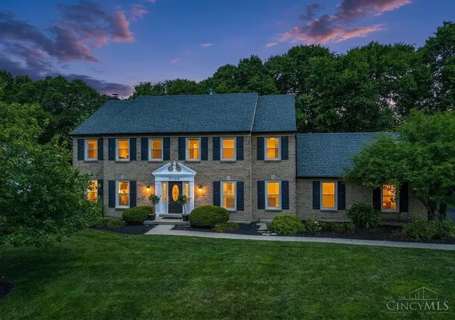 Photo 2 of Sale Pending at 8033 Old Stable Ct, West Chester, OH 45069 | MLS# 1888239 | Listing updated on 2026-09-04