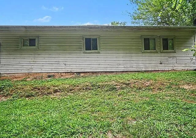 Photo 2 of Single family home for sale at 2697 Topeka St, Colerain Twp, OH 45231 | MLS# 1888035 | Listing updated on 2026-10-11